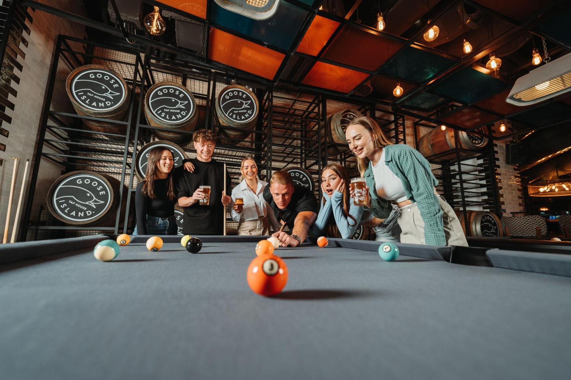 Five Luxe Hotel Dubai Eksteriør billede Pool players